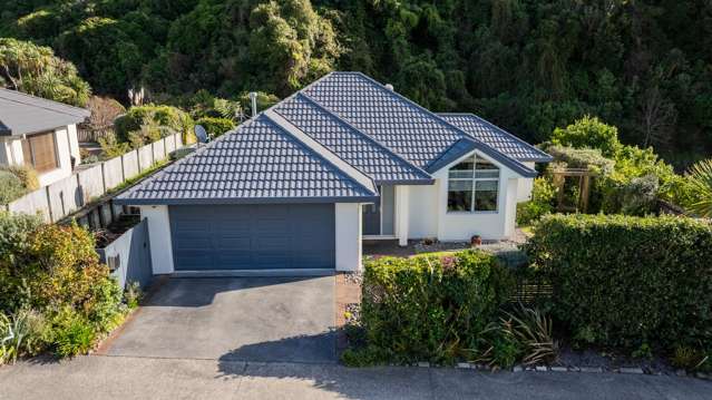 Spacious Living in the Heart of Churton Park