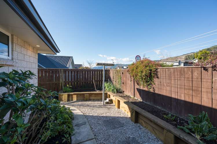 43 Fairose Drive Richmond_24