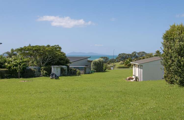 13 Athenree Heights Athenree_5