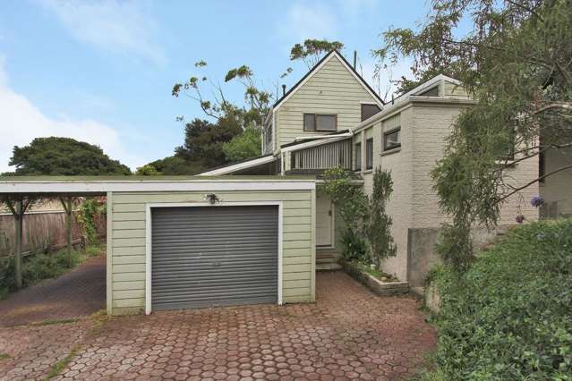 12 Naver Place Papakowhai_1