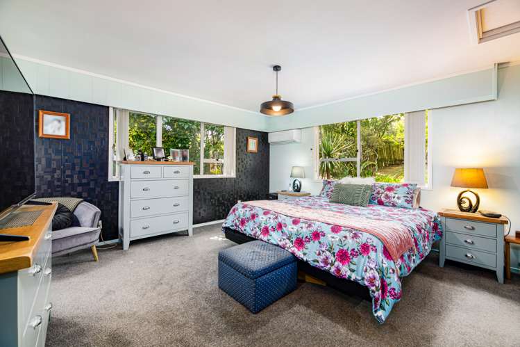 51 Onedin Place Titirangi_10