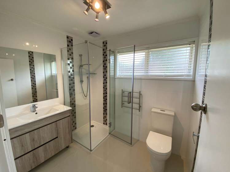 2/44 Howe Street Howick_8