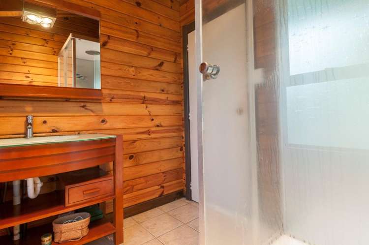129 Windermere Drive Poike_11