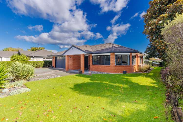 11 Greenough Place Rototuna_1
