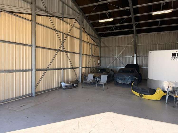 8A Swans Road Bell Block_11