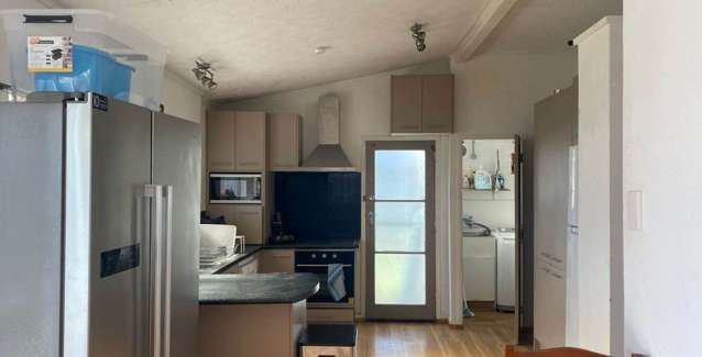 84 Settlement Road Papakura_1