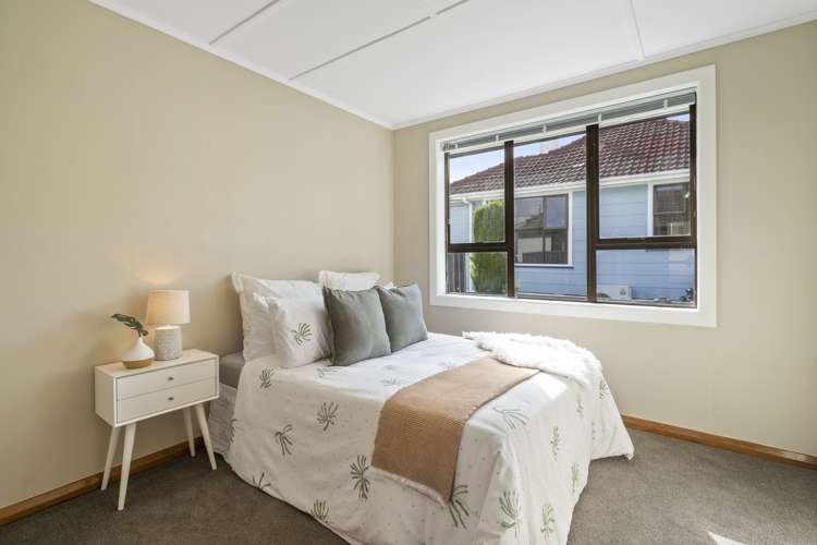 108 Strand Crescent Naenae_8