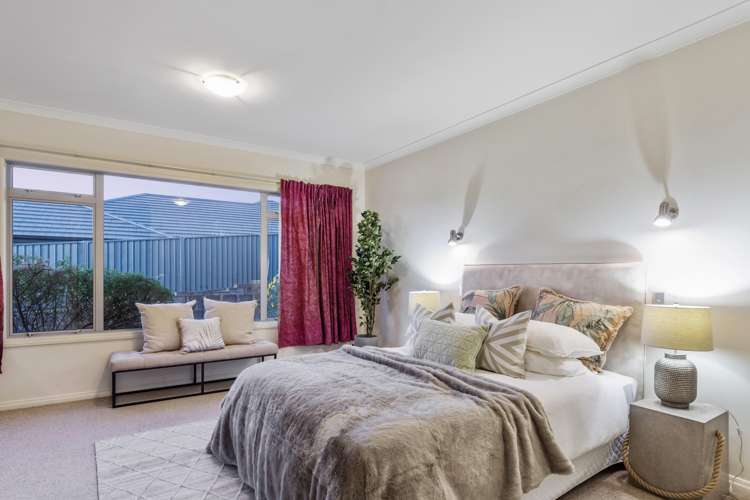 12 Aurora Avenue Welcome Bay_17