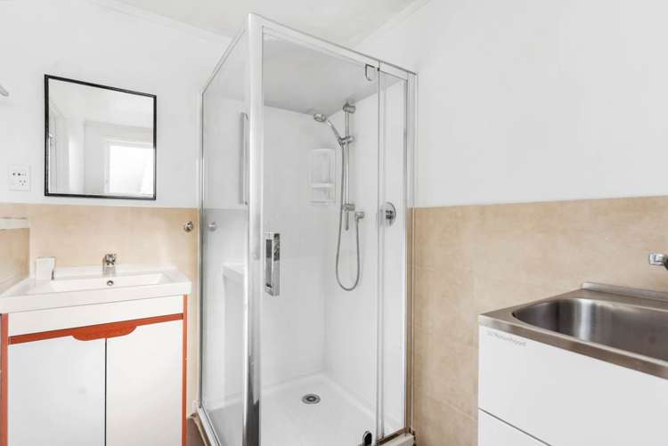 73 Chartwell Avenue Glenfield_12