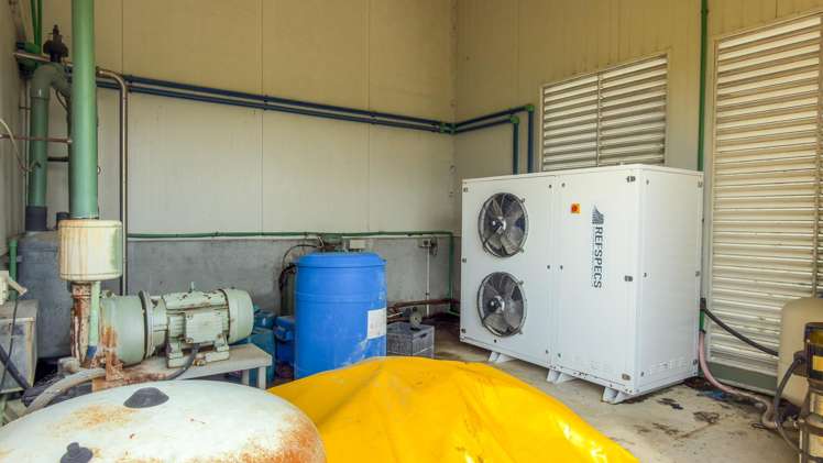 156 Front Miranda Road Waitakaruru_7