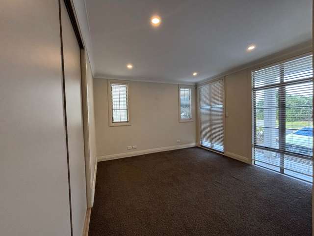 Pinecrest Drive Gulf Harbour_4