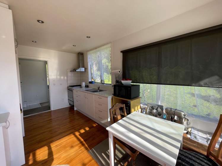 57 Seaview Road Piha_8