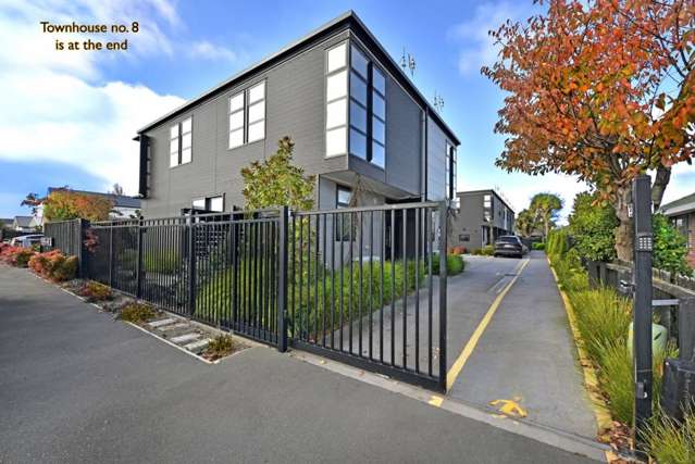 8/68 Barbour Street Waltham_3