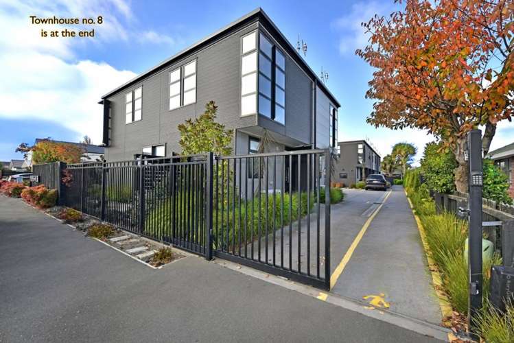 8/68 Barbour Street_3