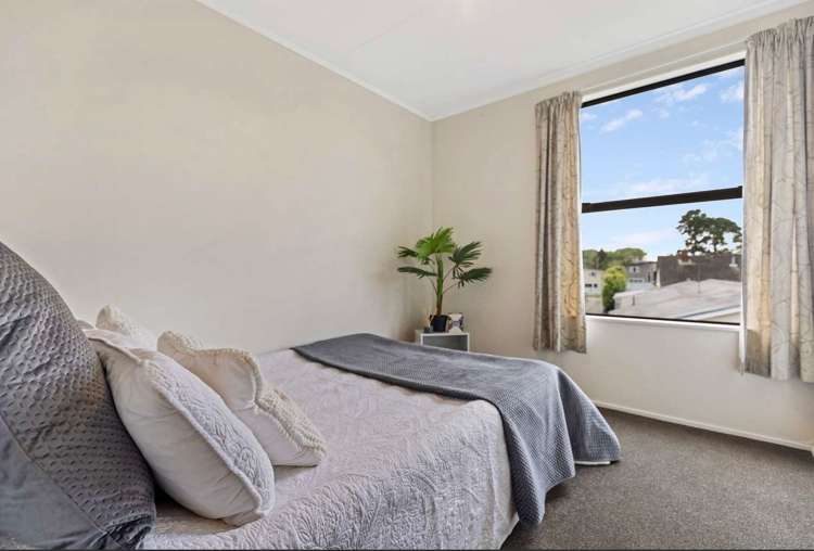 2b Tui Avenue Forest Lake_11