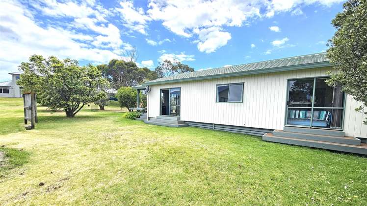 111 Castle View Road Matarangi_15