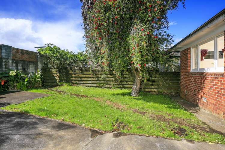 1/16 Taharoto Road Takapuna_15