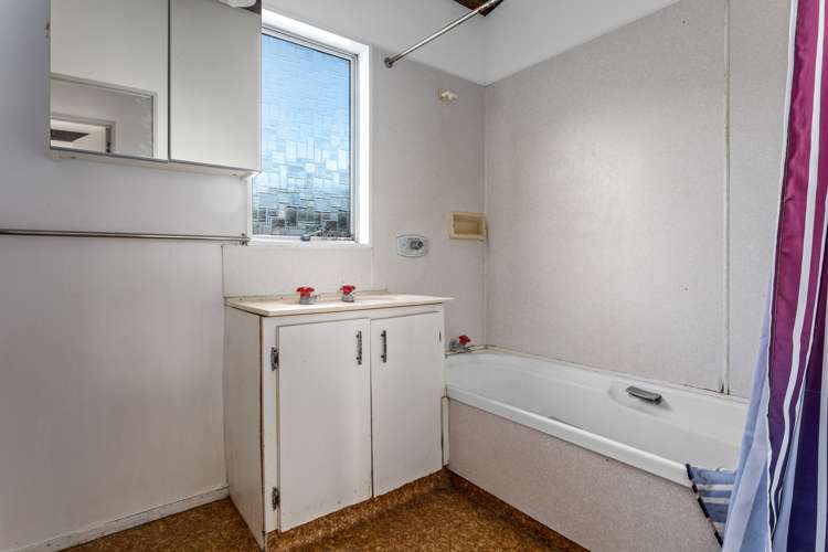 16 Emme Allan Road Kawerau_7