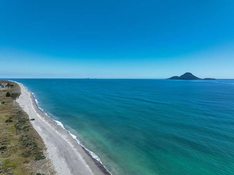 16 Piripai Rise Coastlands_30