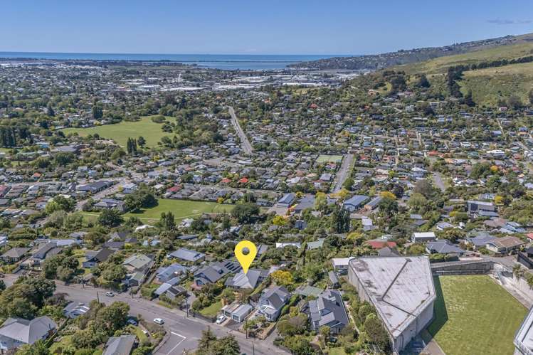 25 Huntsbury Avenue Huntsbury_27