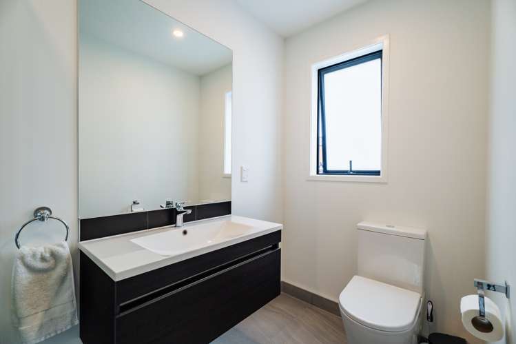 10 Orca Drive Stanmore Bay_10