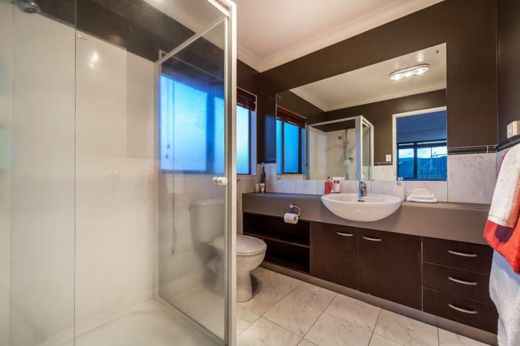 4 Lissleton Drive East Tamaki_17