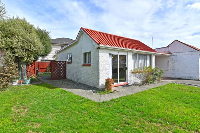 1/4A Gower Street Silverstream_3