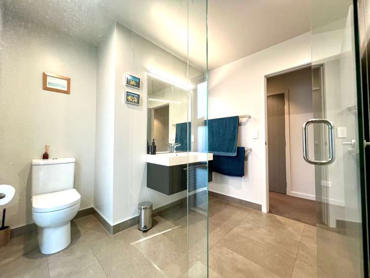 5c Sunshine Rise Raglan_33