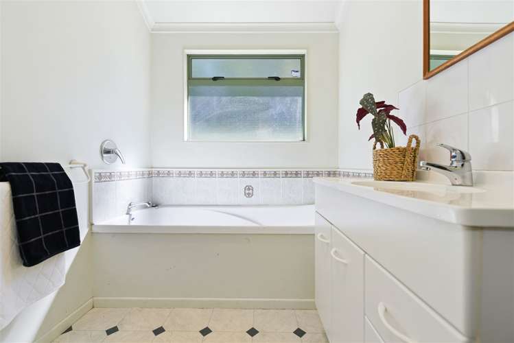 12 Hastings Place Hamilton Lake_21