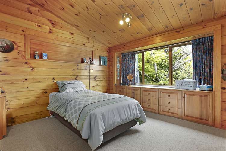 108 Roberts Road Te Atatu South_12