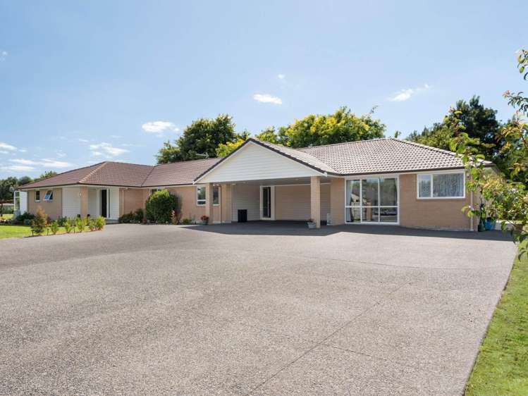 10 Twin Oak Avenue Papamoa Beach_1