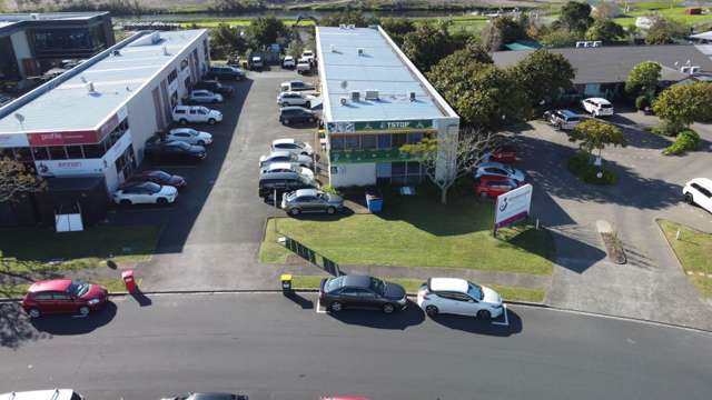 Unit A/7 Vega Place Mairangi Bay_3