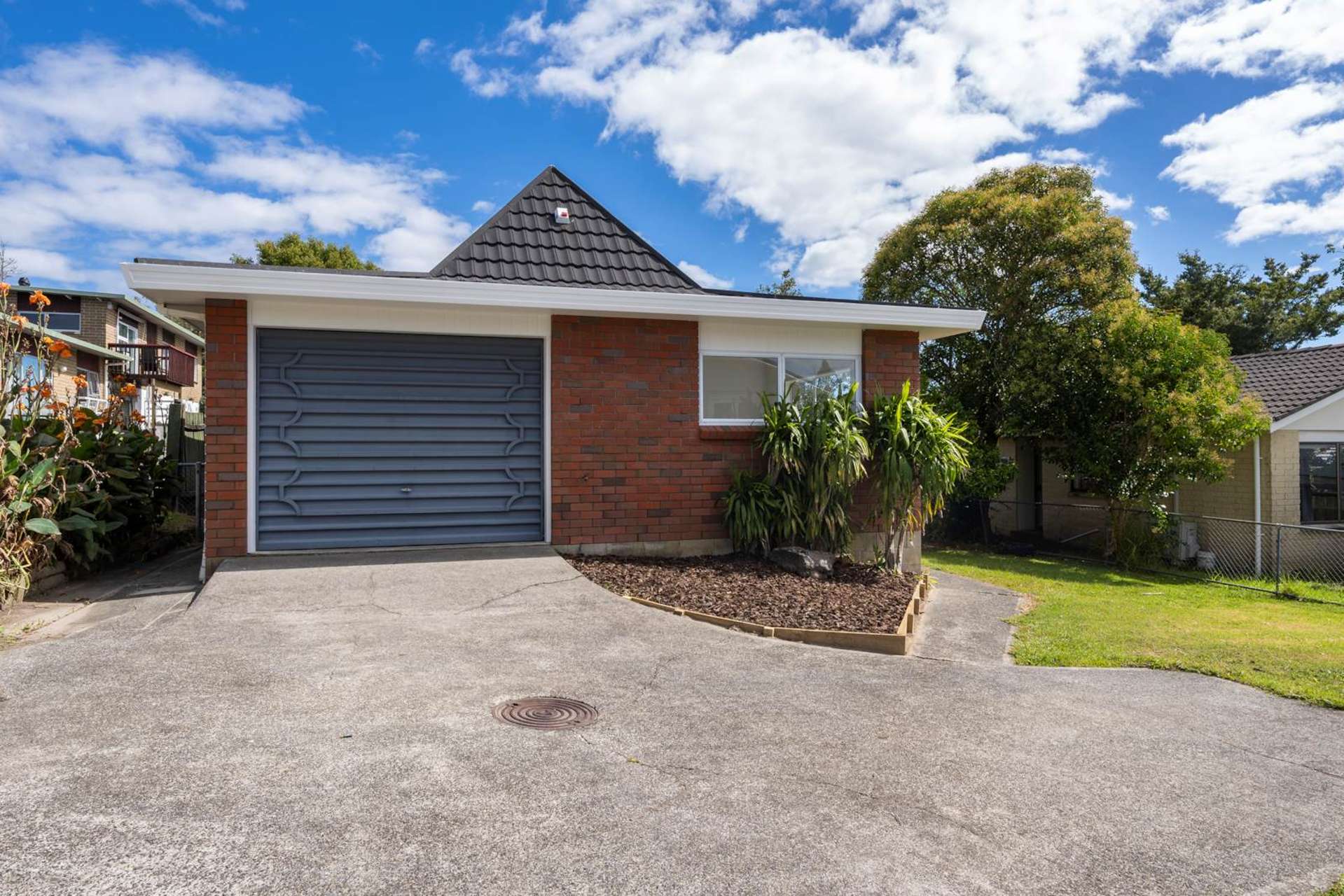 2/8 Kaipatiki Road Glenfield_0