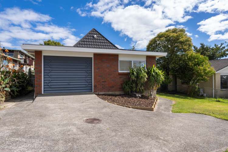 2/8 Kaipatiki Road_0