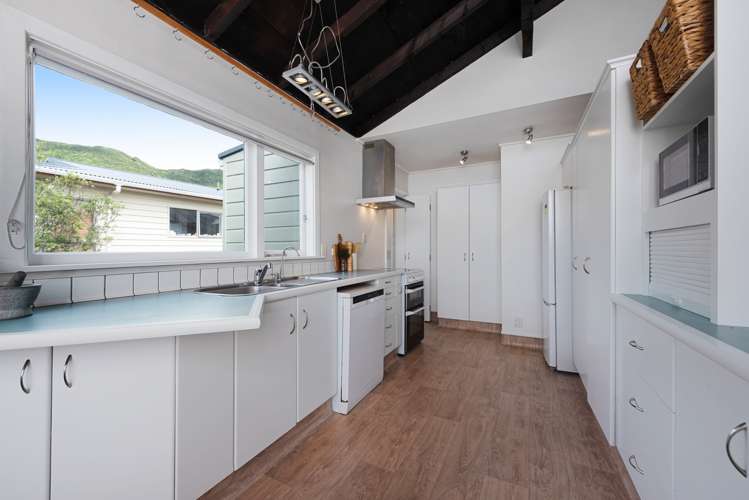 79 Thurleigh Grove Karori_8