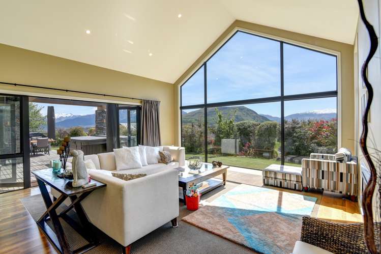 6 Bretby Court Jacks Point_13