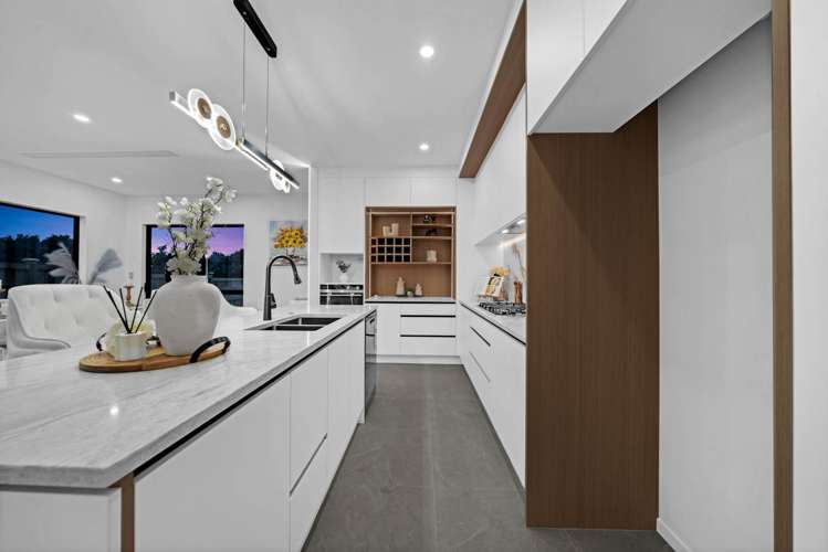 26 Castlebane Drive Flat Bush_7