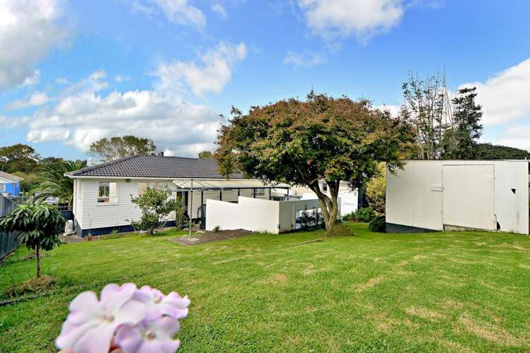 8 Valencia Place Manurewa_17