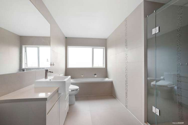 17 Bintulu Place Fairview Heights_15