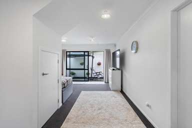 2/2 Paterson Street_4