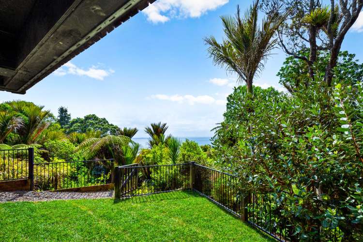 52 Kauri Point Road Laingholm_15
