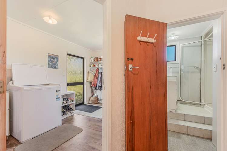 616 Abel Tasman Drive Clifton_16