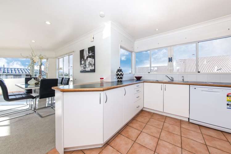 27a Kokiri Street Te Atatu South_9