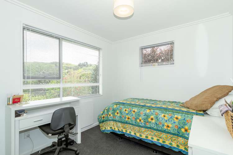 42 Trigg Crescent Taradale_10