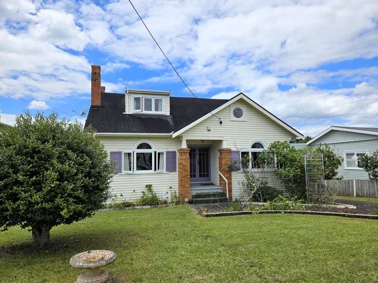 39 Hanlon Crescent Devonport_1