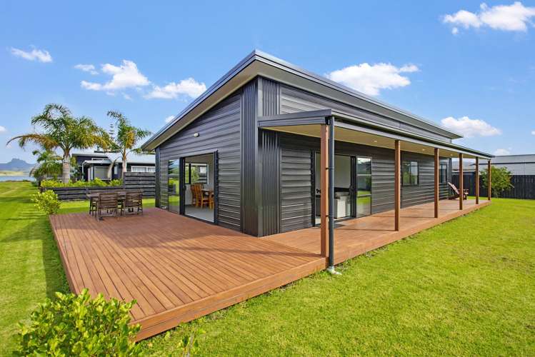101 Kelly Jade Avenue_0
