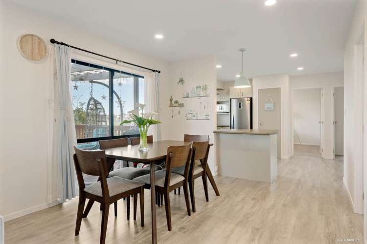 2/16 Cassandra Grove Totara Vale_7