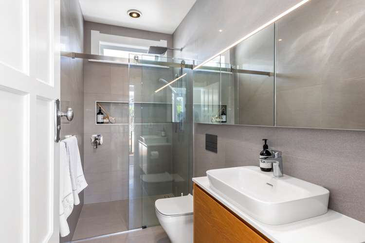 8 Kingsford Road Mount Eden_13