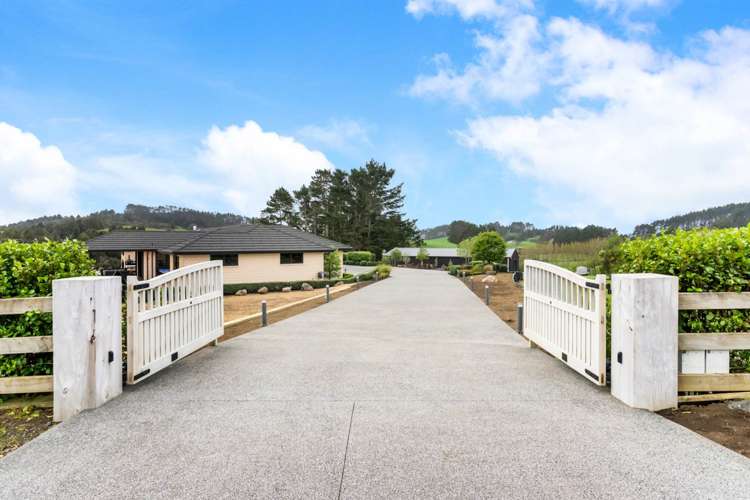 439 Peach Hill Road_3