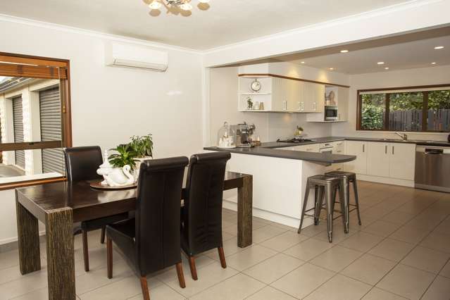 97 Racecourse Road Allenton_3